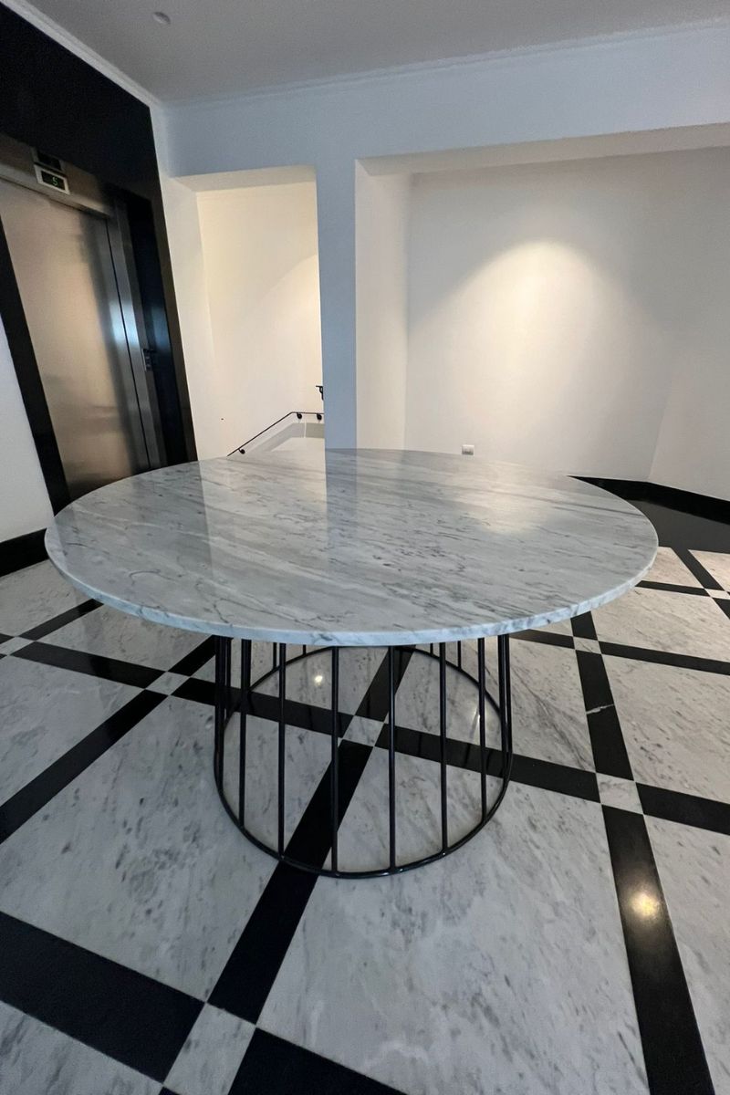mesa circular de marmol para la terraza comedor, sala o recepcion